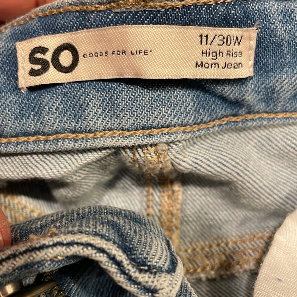High rise Mom Jean - Picture 4 of 5